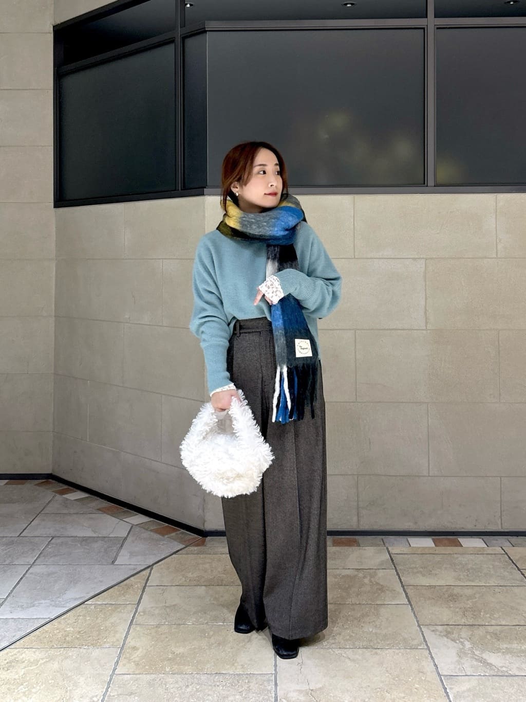 よねさんの「INDIVI｜ラウンドバックルベルト」を使ったコーディネート