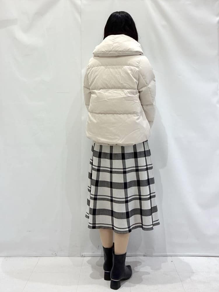 komaさんの「OPAQUE.CLIP｜ビジュー付きフェイクファーティペット」を使ったコーディネート