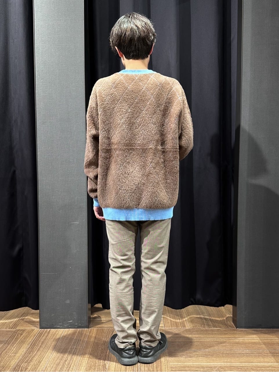 tomoyaさんの「THE SHOP TK｜【ふんわり心地いい肌触り】　ダイヤ柄シャギーニット」を使ったコーディネート