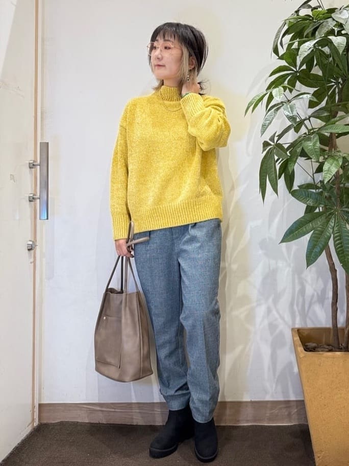 misakiさんの「SHOO･LA･RUE｜【洗濯機可/S-LL】美脚見え あったか裏起毛 テーパードパンツ」を使ったコーディネート