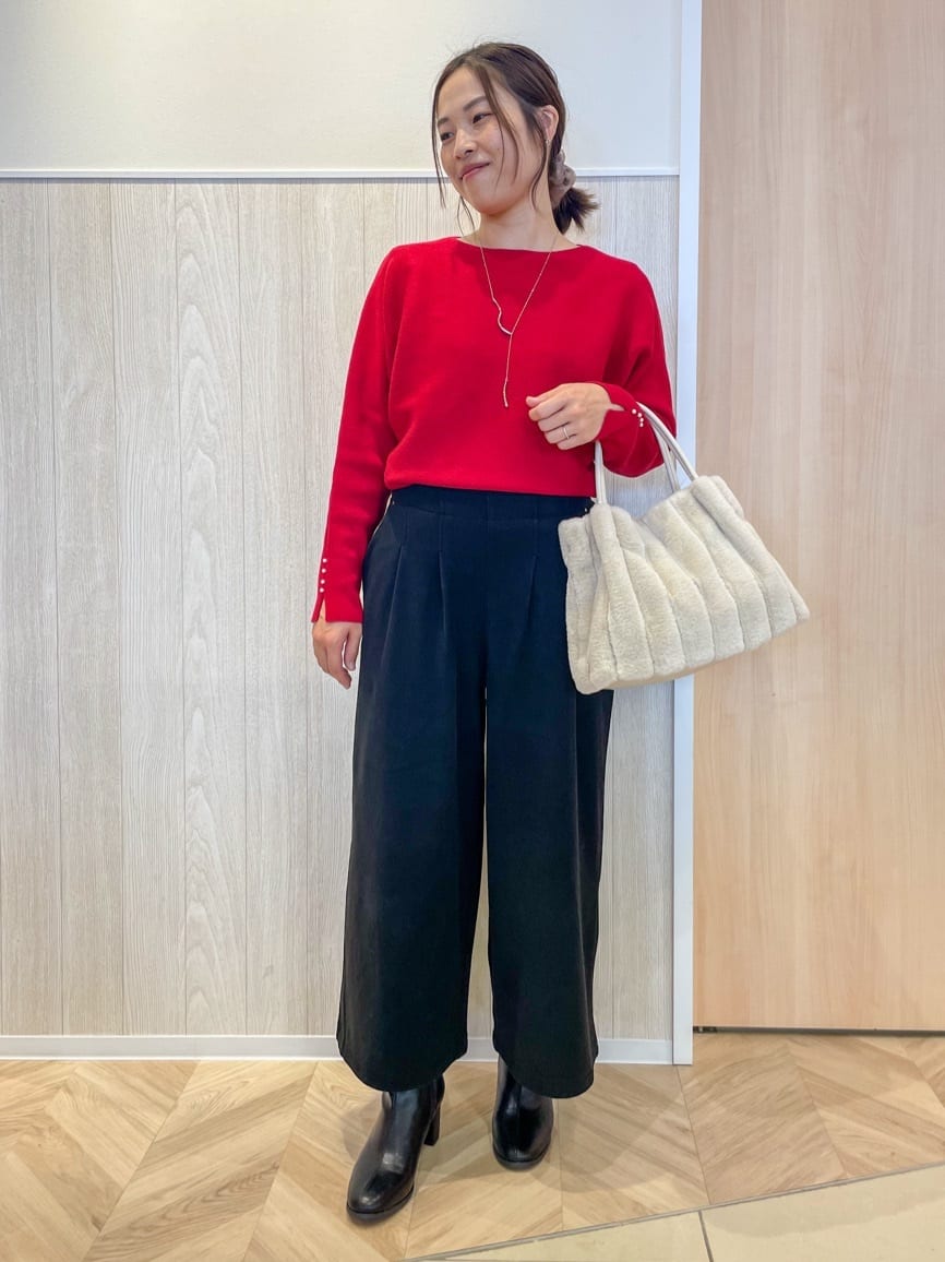 tomoさんの「SHOO･LA･RUE｜【着丈選べる/きっと虜になる】あったかもちもち ワイドパンツ」を使ったコーディネート