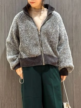 meiさんの「SHOO･LA･RUE｜ゆったりシルエットの ドロスト裏シャギースウェット」を使ったコーディネート