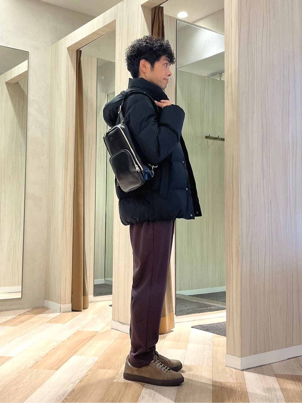 URAさんの「TAKEO KIKUCHI｜【抗菌防臭/シーズンレス】シアサッカーギンガムチェック ストレッチシャツ」を使ったコーディネート