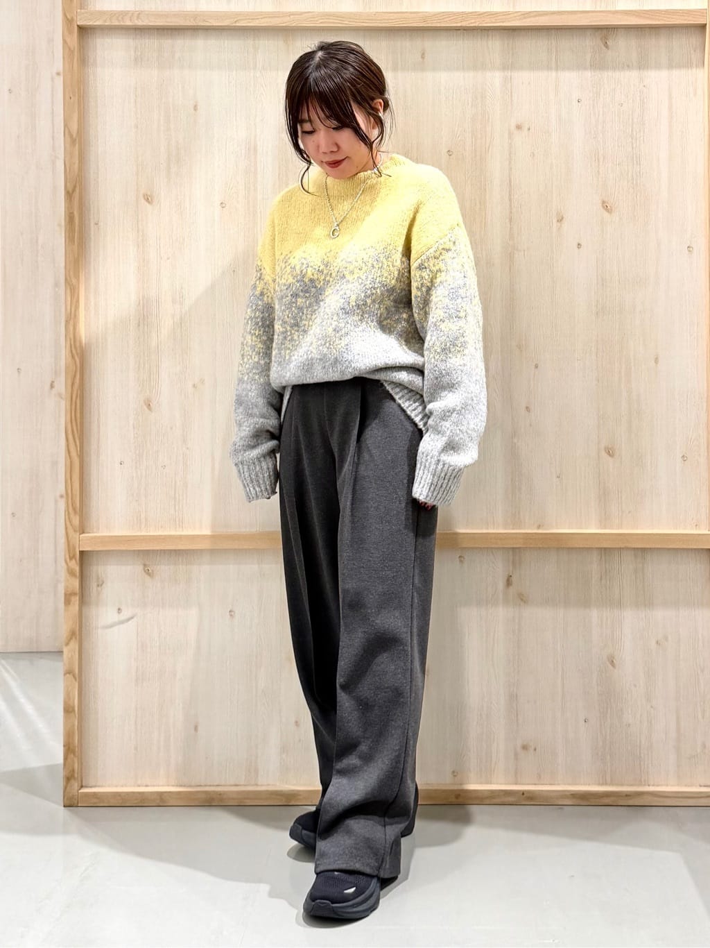 nanaさんの「THE SHOP TK｜バルキーブレンドヤーンニットプルオーバー」を使ったコーディネート