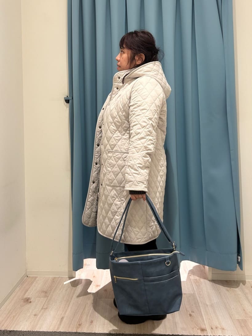 くーさんの「SHOO･LA･RUE｜【撥水/フード取り外し可】自然にくびれる あったかダイヤ柄キルトコート【CIRCRIC】」を使ったコーディネート