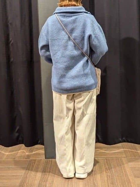 naoさんの「THE SHOP TK｜フェイクファーショルダーミニバッグ」を使ったコーディネート