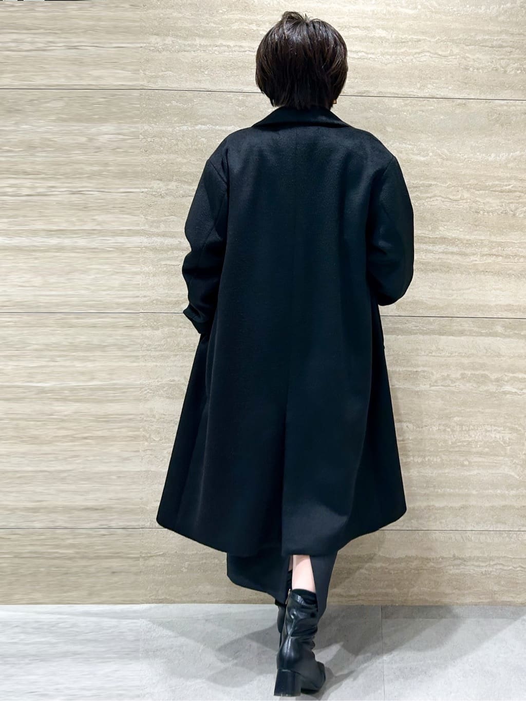 NAMIさんの「OPAQUE.CLIP｜カシミヤブレンドウールチェスターコート」を使ったコーディネート