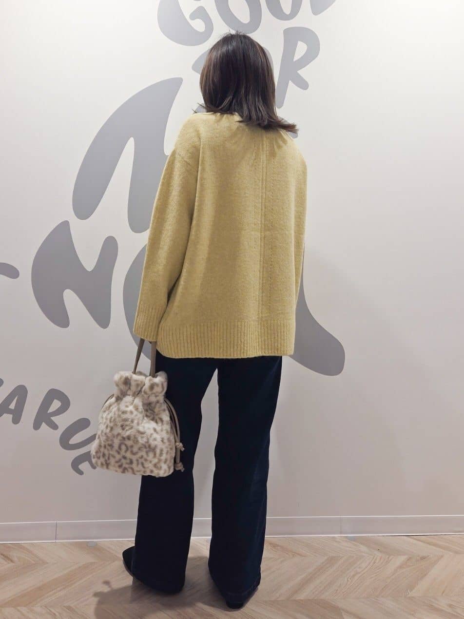 TSUCHIYAさんの「SHOO･LA･RUE｜【洗濯機可/撥水】フェイクファーフード ロングダウン」を使ったコーディネート
