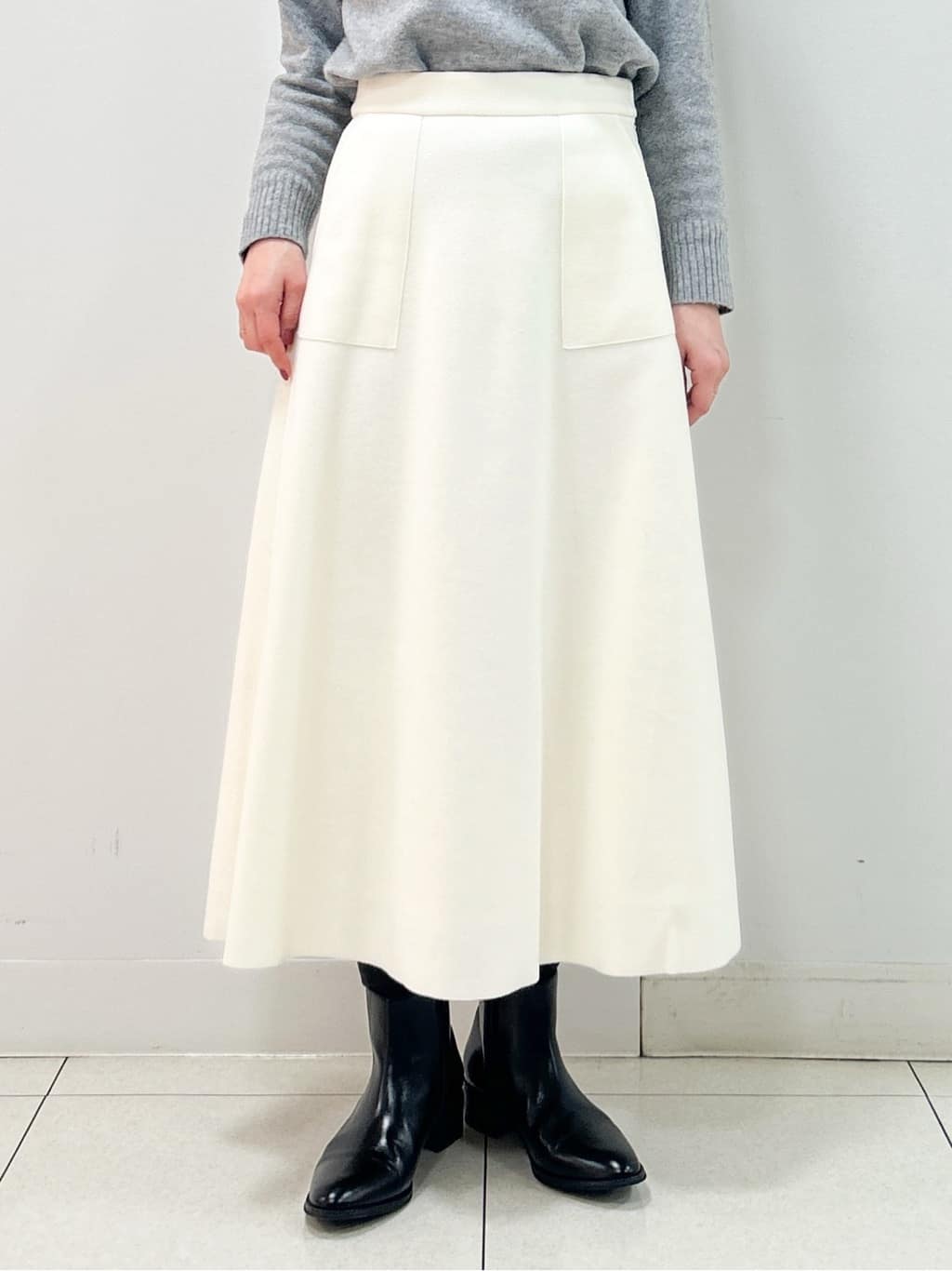 Kaiさんの「Dessin｜ウール混クルーネックコート」を使ったコーディネート