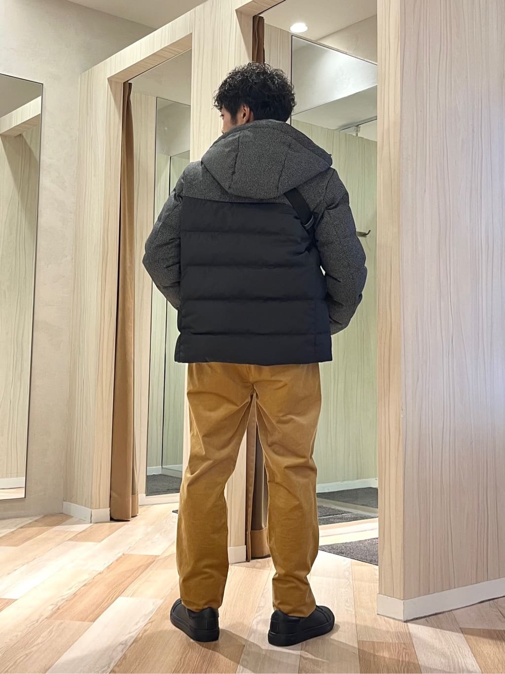 URAさんの「TAKEO KIKUCHI｜カラーコンビ ダウンブルゾン」を使ったコーディネート