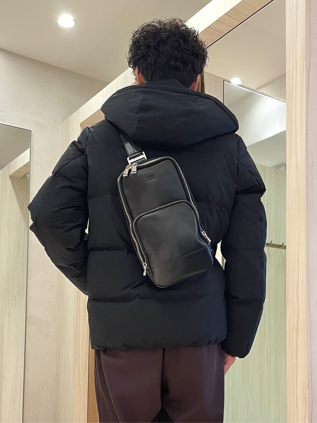 URAさんの「TAKEO KIKUCHI｜【抗菌防臭/シーズンレス】シアサッカーギンガムチェック ストレッチシャツ」を使ったコーディネート
