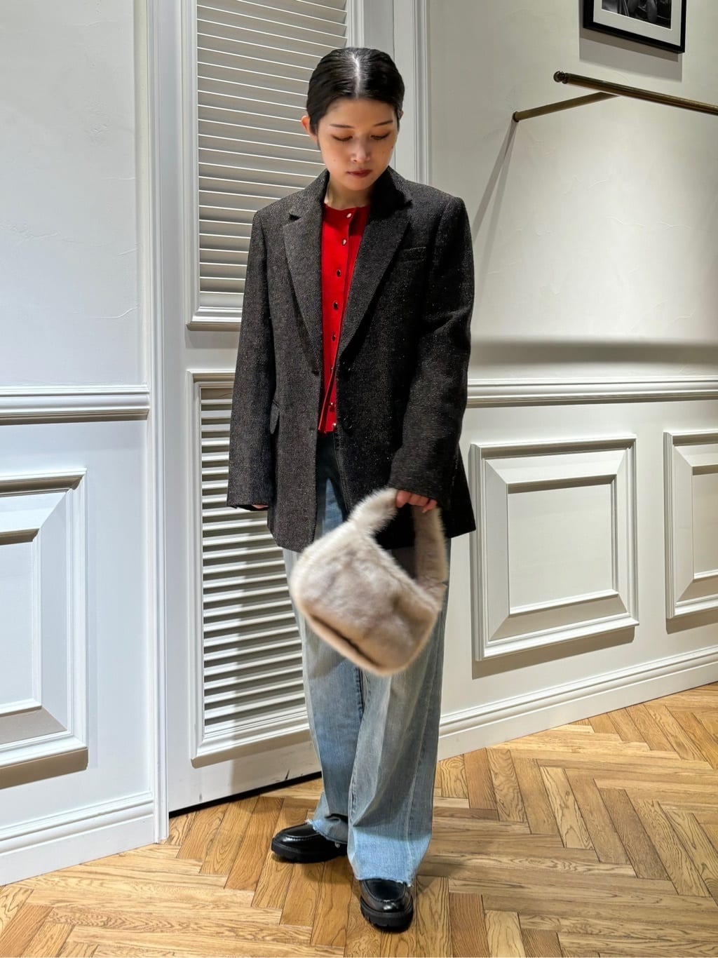 Mgmさんの「DRESSTERIOR｜センタープレス ワイドストレートデニム」を使ったコーディネート