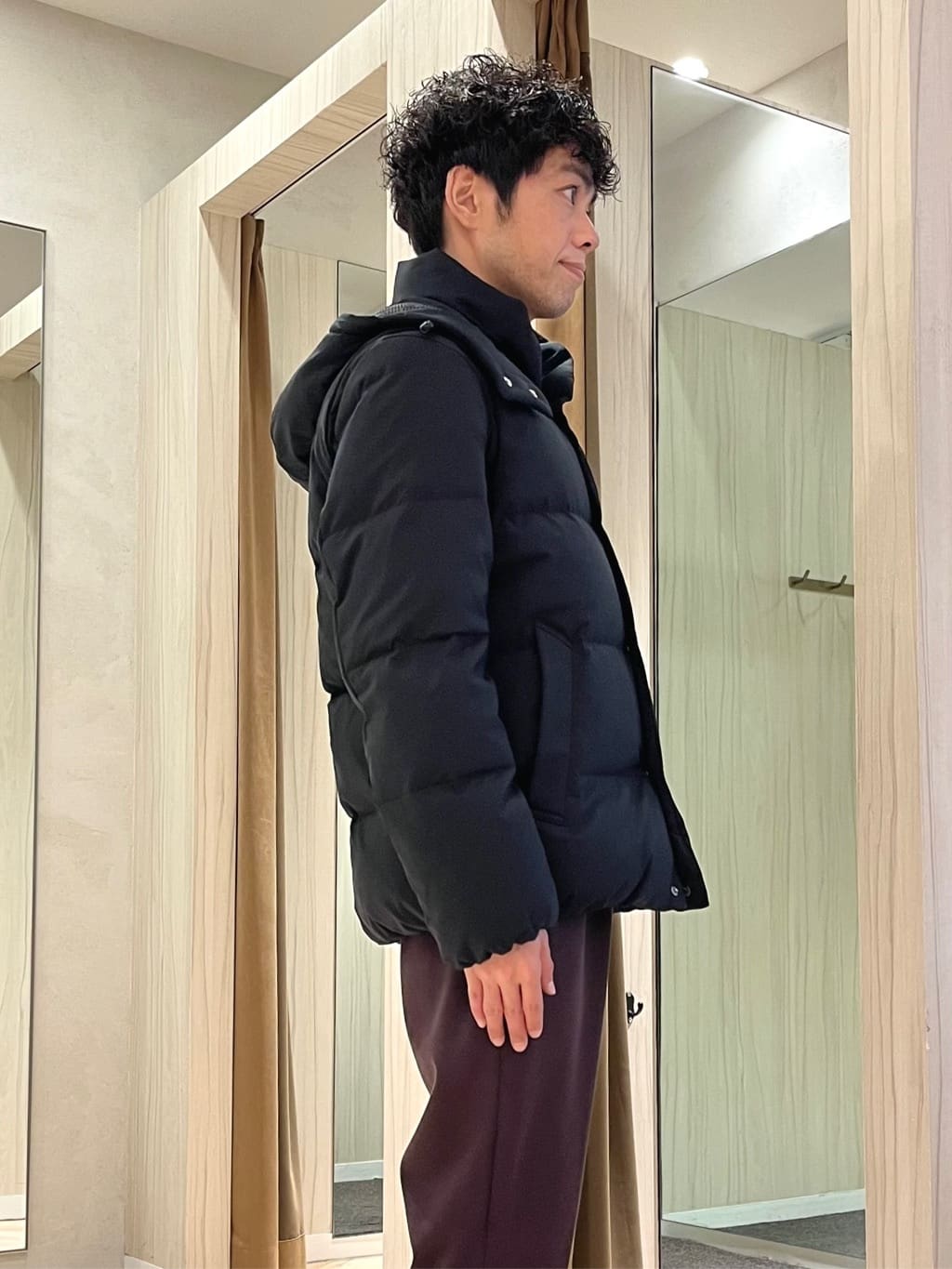 URAさんの「TAKEO KIKUCHI｜【抗菌防臭/シーズンレス】シアサッカーギンガムチェック ストレッチシャツ」を使ったコーディネート