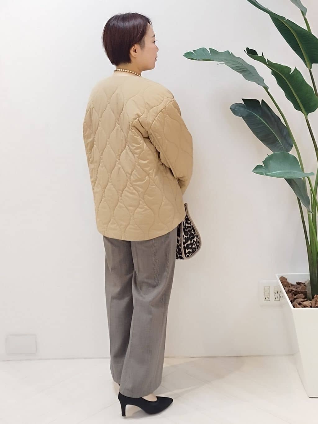 s u g iさんの「UNTITLED｜【8色展開/体型カバー】魅せるタイムレスニット」を使ったコーディネート