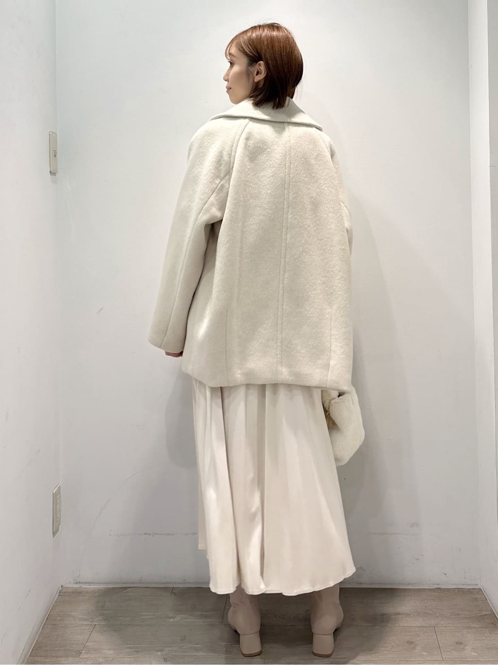 ぶまりんさんの「OPAQUE.CLIP｜カシミヤブレンドウールミドルピーコート」を使ったコーディネート