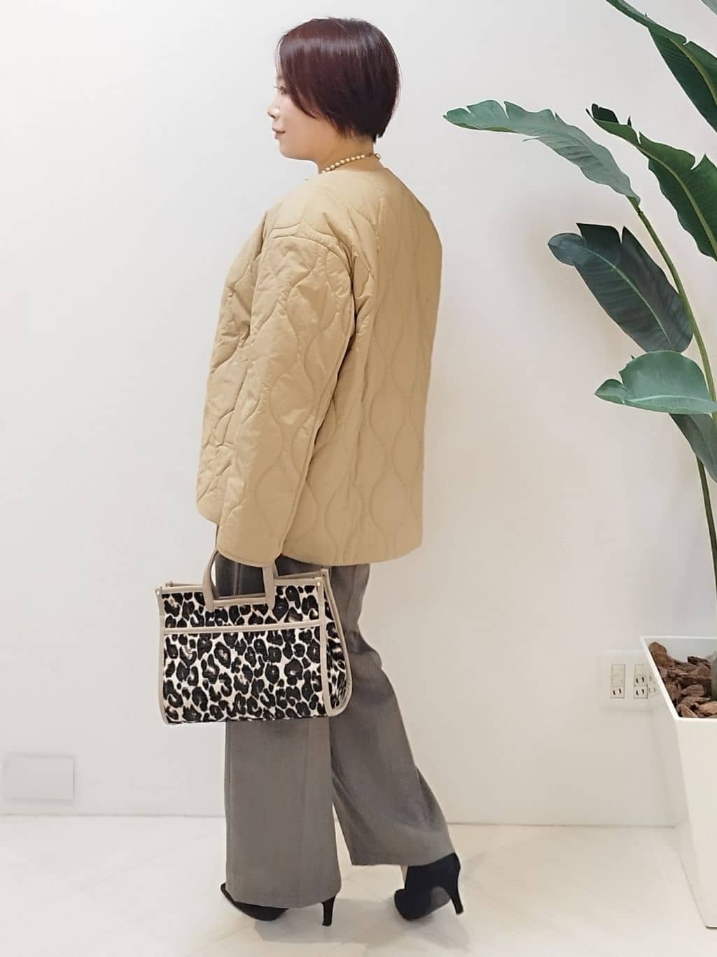 s u g iさんの「UNTITLED｜【8色展開/体型カバー】魅せるタイムレスニット」を使ったコーディネート