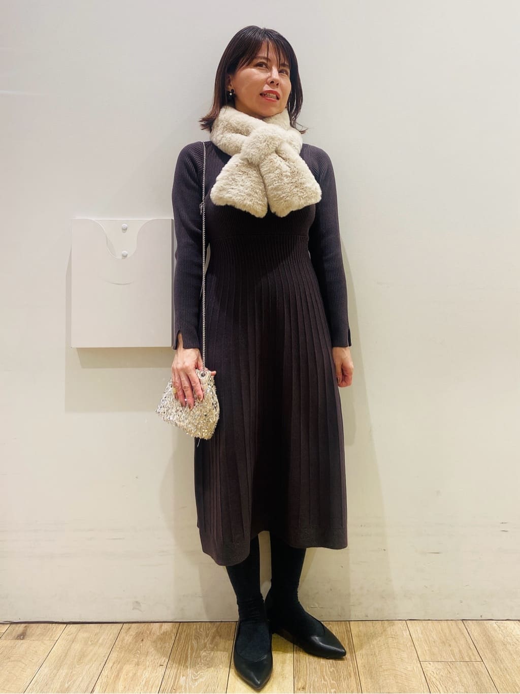 YUKOさんの「index｜ラメフェザープルオーバーセット ニットワンピース【洗濯機OK】《XS～LL》」を使ったコーディネート