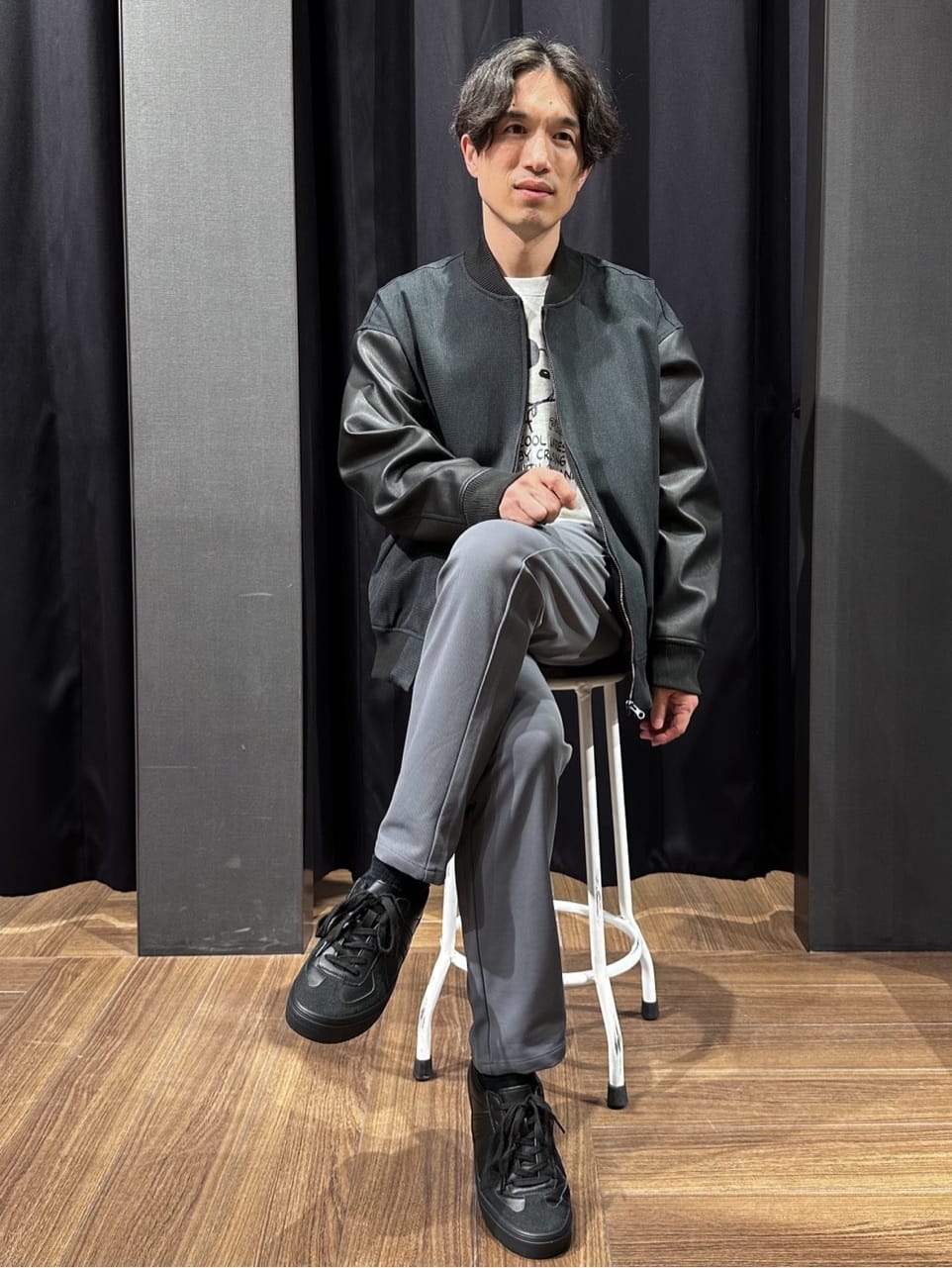 tomoyaさんの「THE SHOP TK｜【1ランク上の大人カジュアルに】異素材コンビ リブブルゾン」を使ったコーディネート