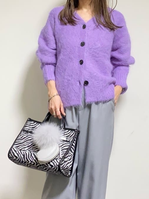 tomoさんの「UNTITLED｜【ゆったり】アルパカ混シャギー カーディガン」を使ったコーディネート