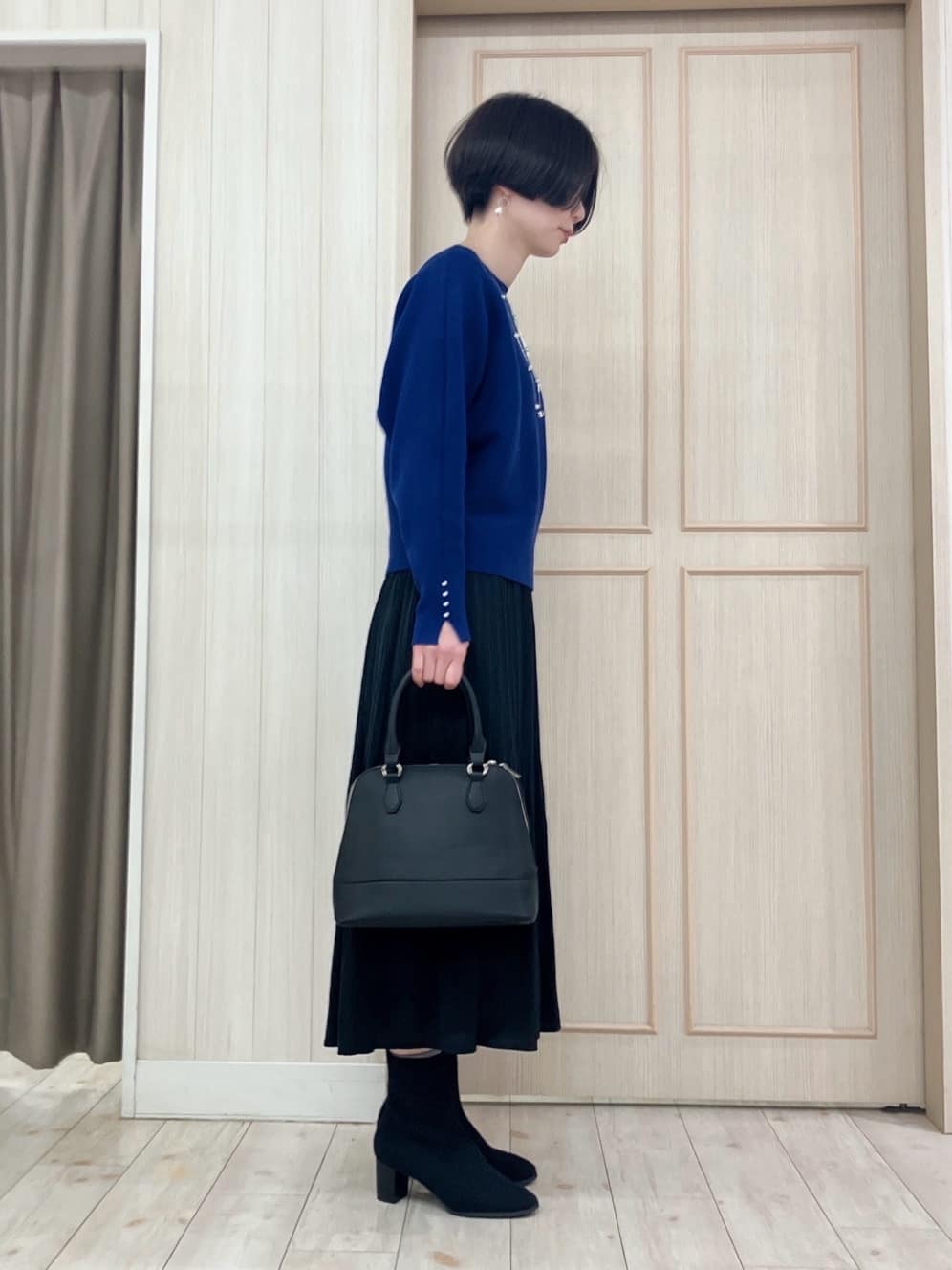 Turnerさんの「SHOO･LA･RUE｜【洗濯機可/着丈選べる】オンにもオフにも 軽やかプリーツスカート」を使ったコーディネート