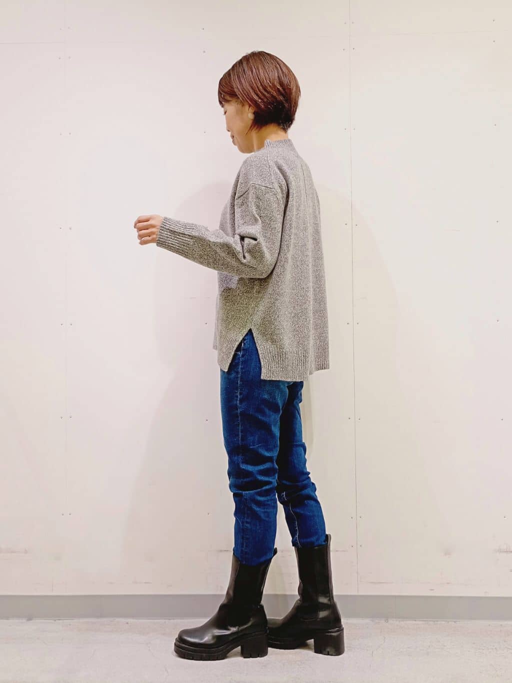 Kさんの「INDIVI｜【冬ニット人気NO．1！／カシミヤ混】ミドルゲージハイネックニット」を使ったコーディネート
