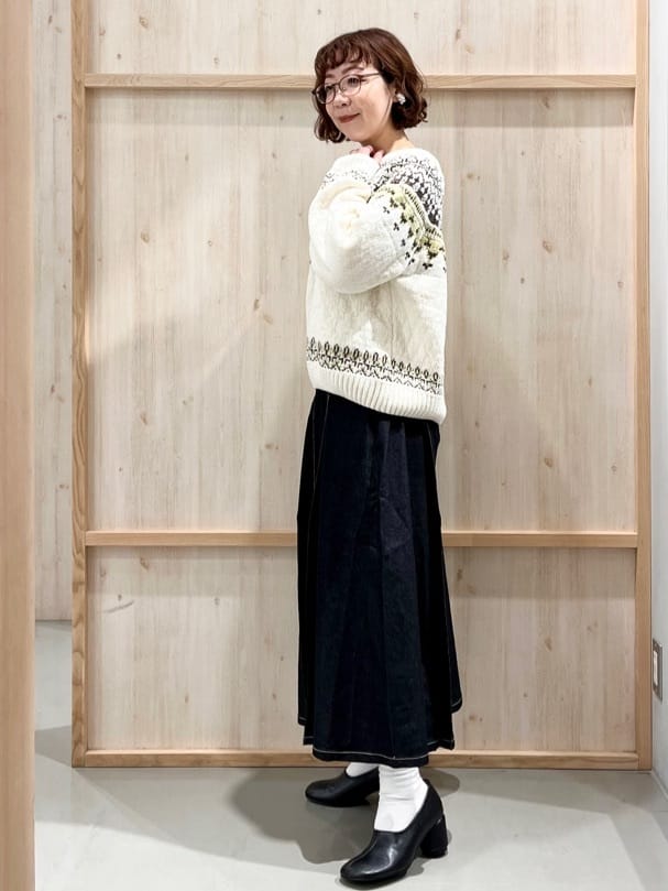 nakoさんの「THE SHOP TK｜【すっきり見えシルエット】上品ふわもこ中綿ブルゾン」を使ったコーディネート