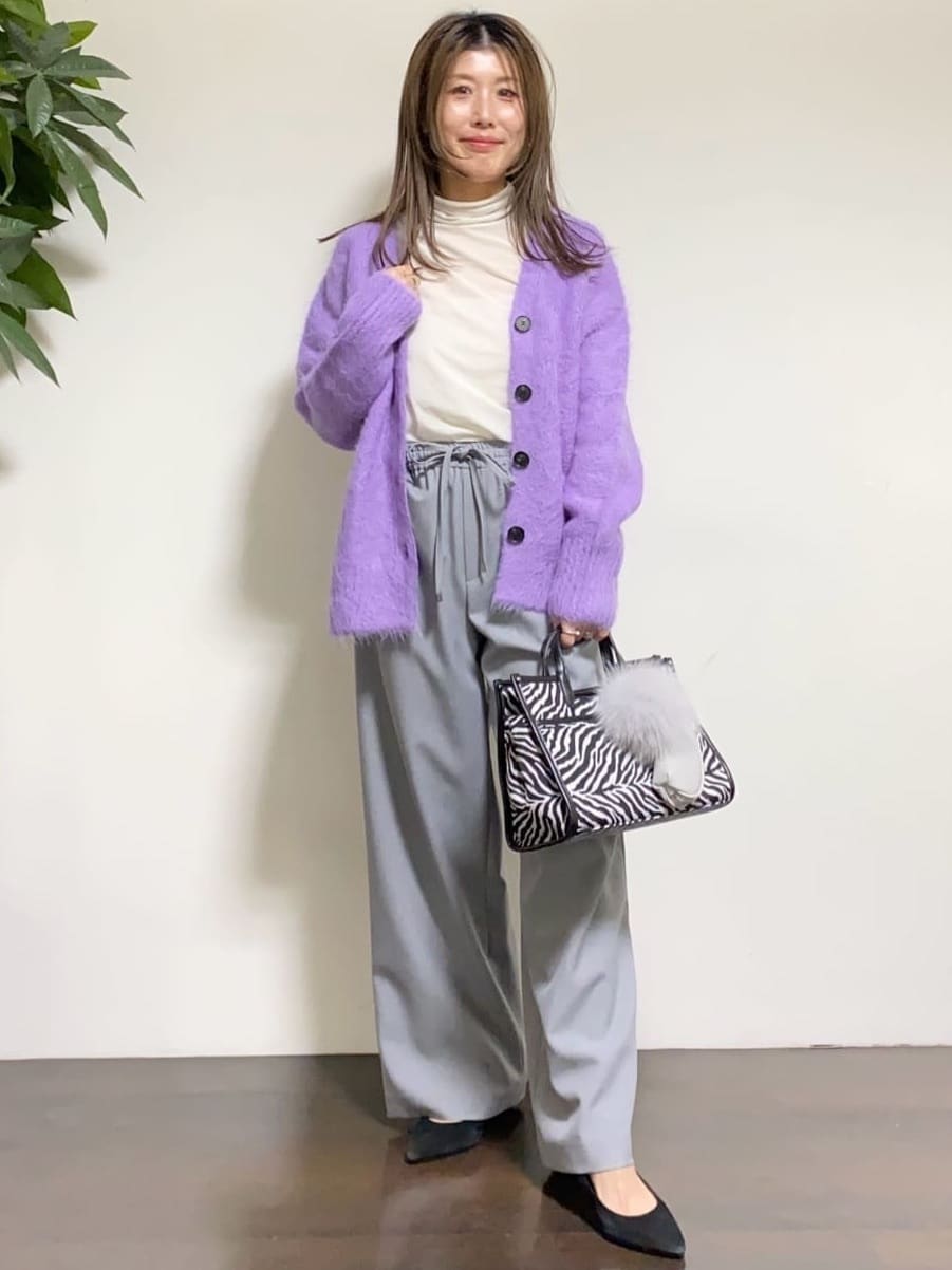 tomoさんの「UNTITLED｜【ゆったり】アルパカ混シャギー カーディガン」を使ったコーディネート
