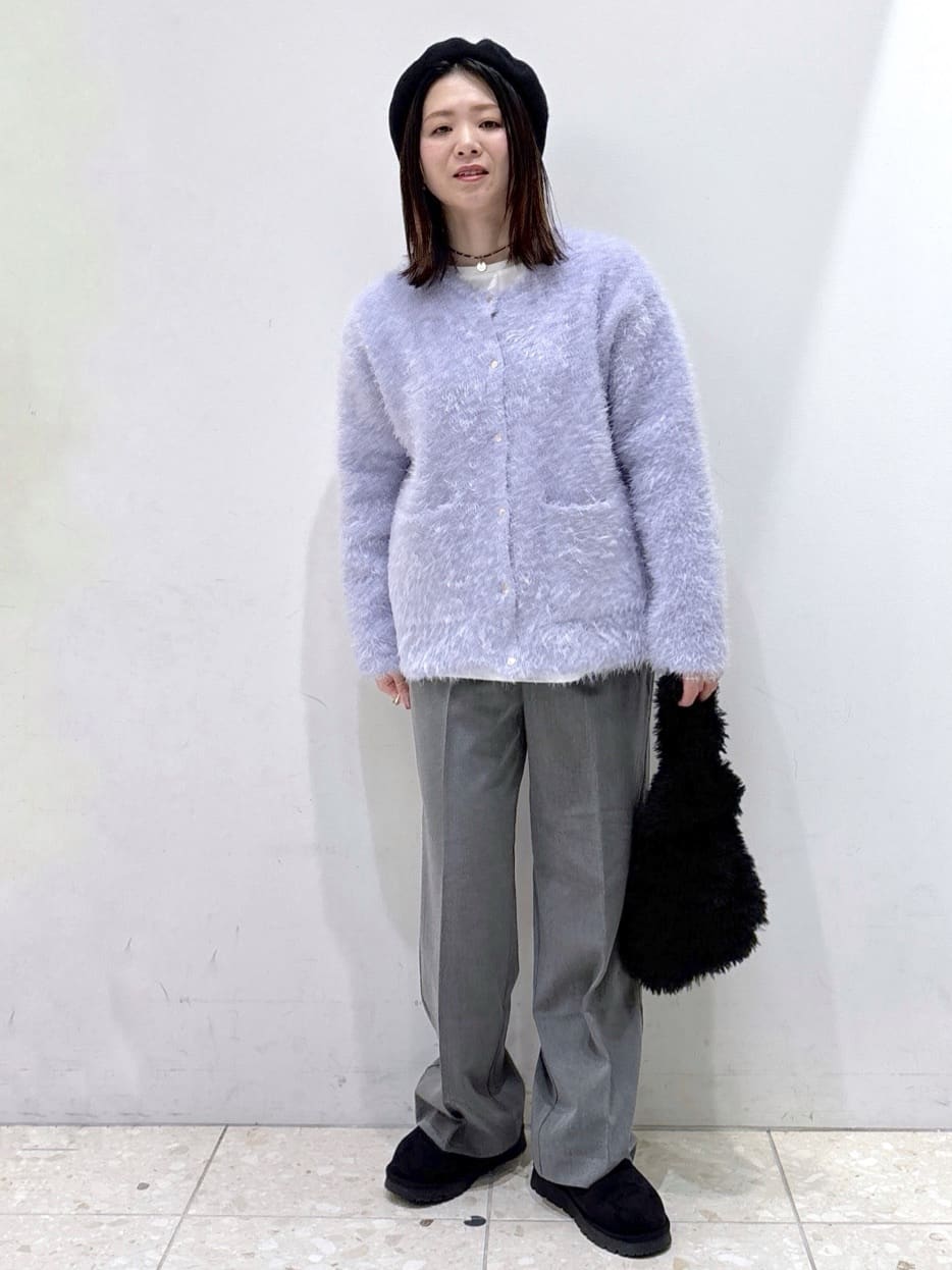 mameさんの「OPAQUE.CLIP｜カシミヤブレンドウールミドルピーコート」を使ったコーディネート