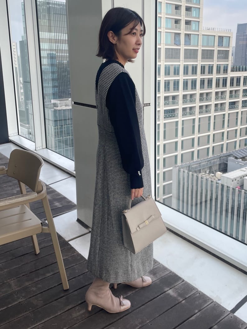 abeさんの「Couture brooch｜【洗える/スカラデザイン】パフスリーブ ニット」を使ったコーディネート