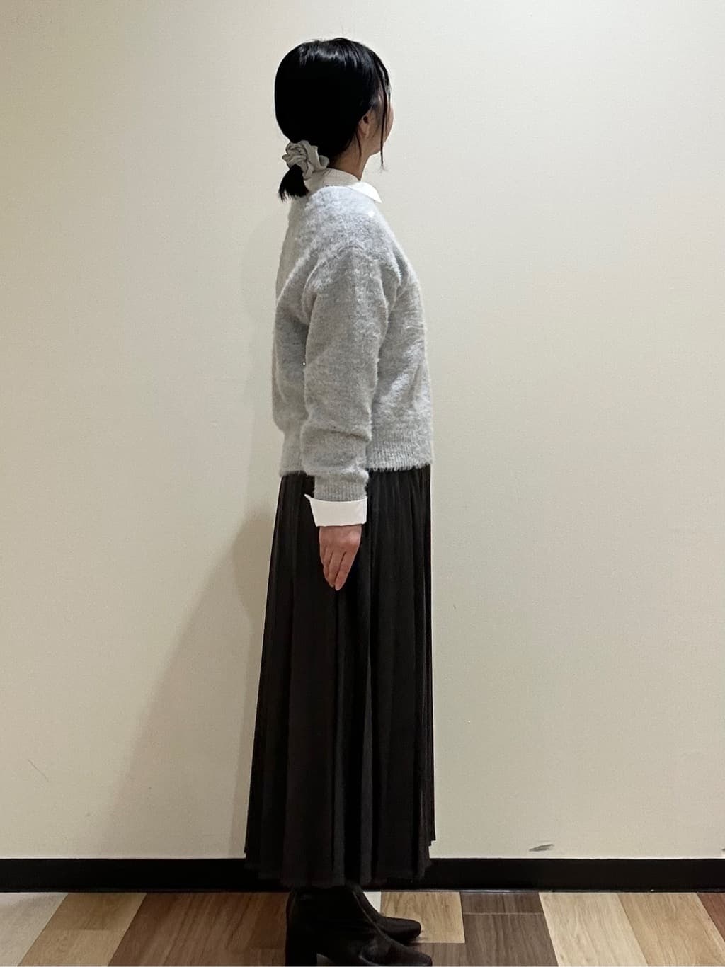T.eさんの「OPAQUE.CLIP｜ポケット刺繍レギュラーカラーシャツ【洗濯機OK】」を使ったコーディネート