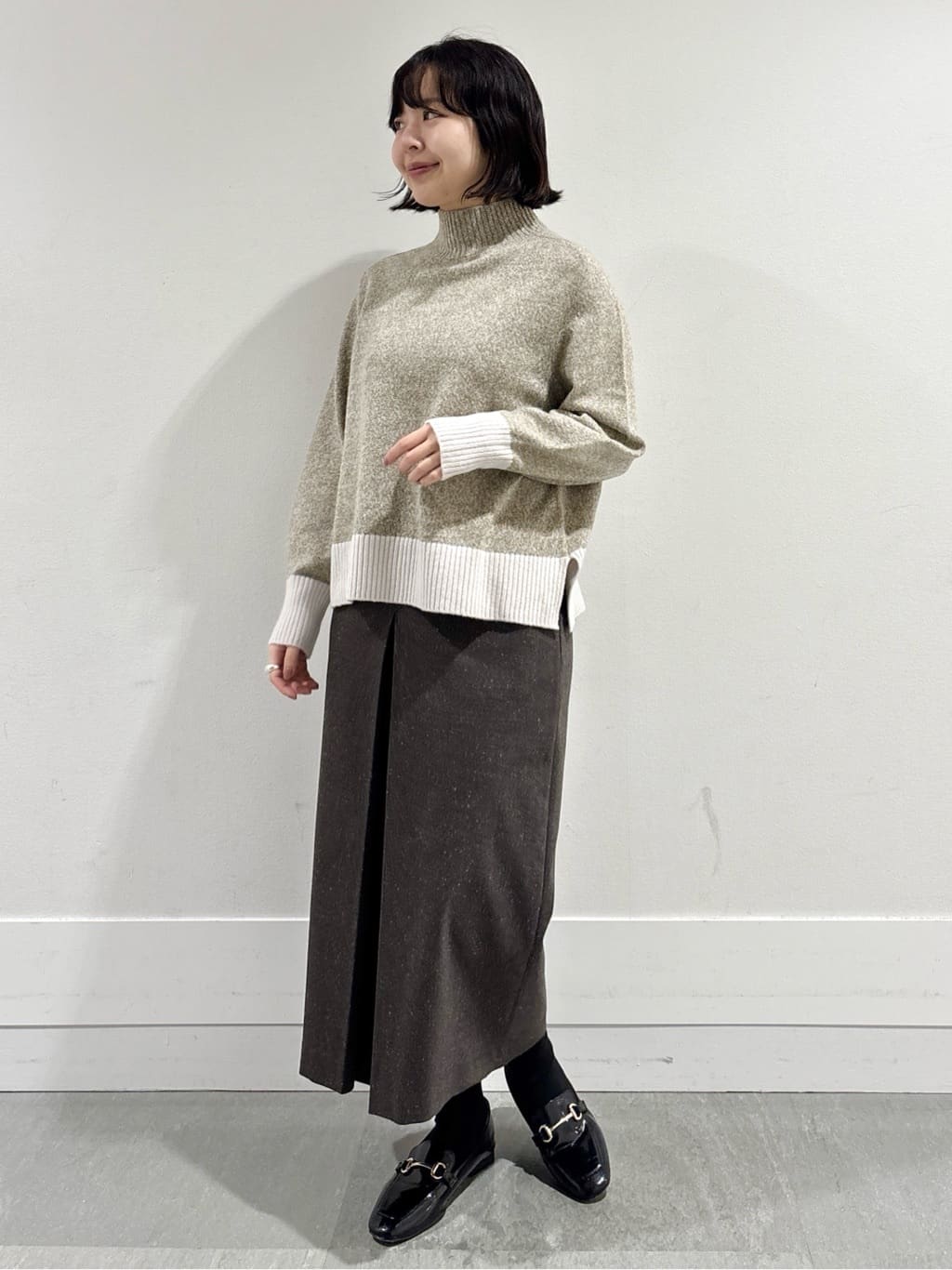 モエカさんの「UNTITLED｜【8色展開/洗える】ウールカシミヤ ハイネックニット」を使ったコーディネート