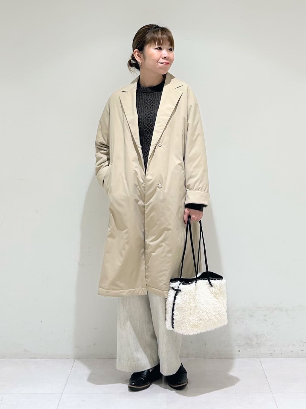 tsuyuさんの「INDIVI｜ウォッシャブルウールストール」を使ったコーディネート