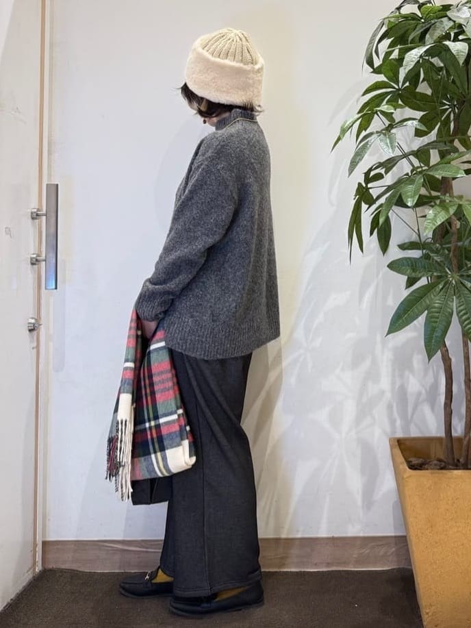 misakiさんの「SHOO･LA･RUE｜【高レビュー】デニム見え 裏起毛ワイドパンツ」を使ったコーディネート