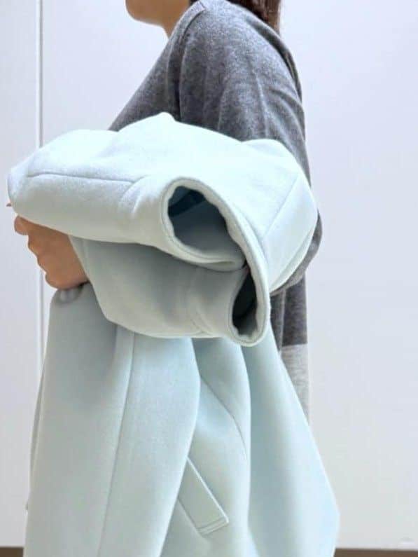 Rikoさんの「INDIVI｜【洗える／チュニック丈／カシミヤ混】スリットデザインVネックニット」を使ったコーディネート