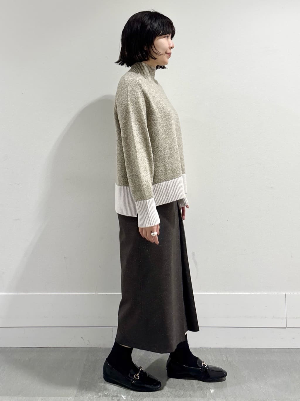 モエカさんの「UNTITLED｜【8色展開/洗える】ウールカシミヤ ハイネックニット」を使ったコーディネート