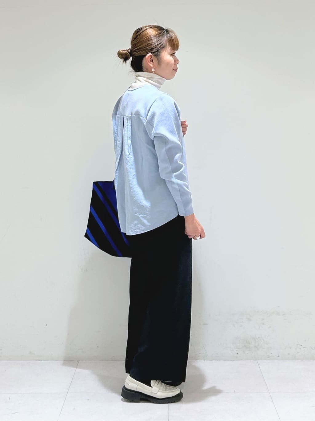 tsuyuさんの「INDIVI｜【撥水／洗える】ステッチレス ロングダウンコート」を使ったコーディネート