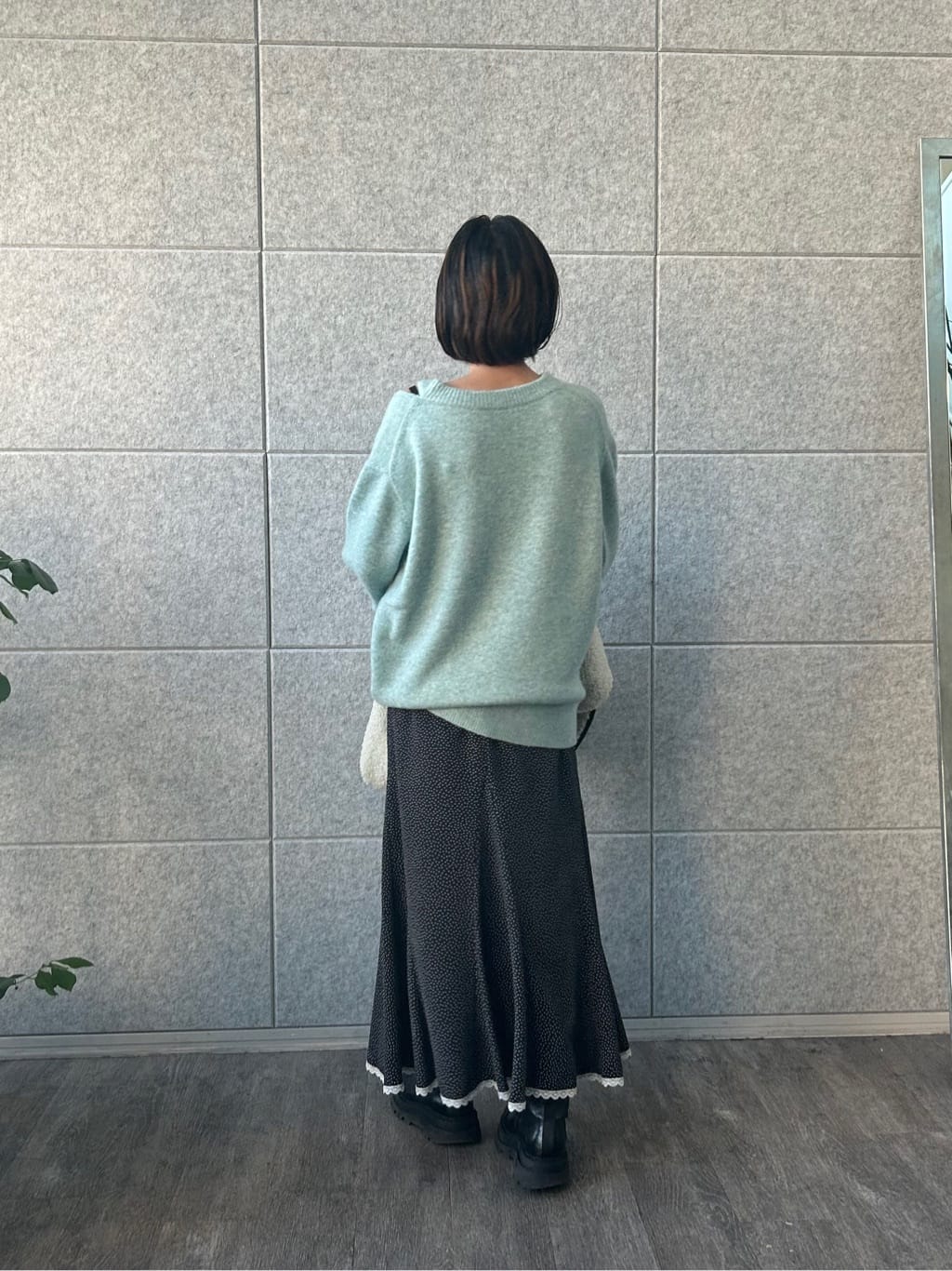 yukoさんの「CODE A｜M cloudy over V pullover」を使ったコーディネート