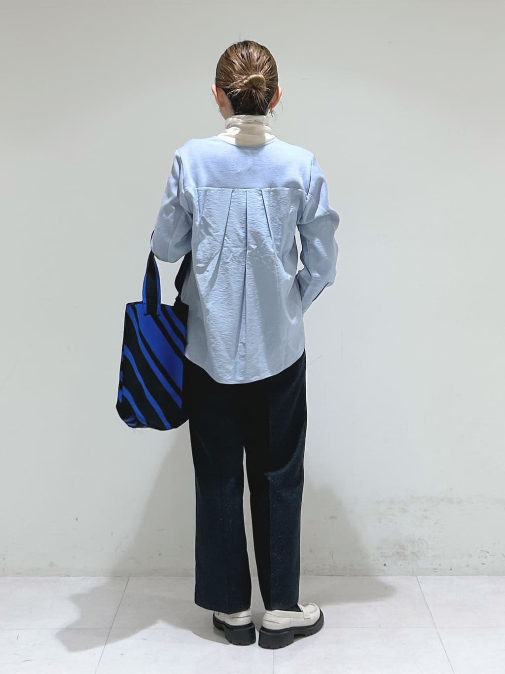 tsuyuさんの「INDIVI｜【撥水／洗える】ステッチレス ロングダウンコート」を使ったコーディネート