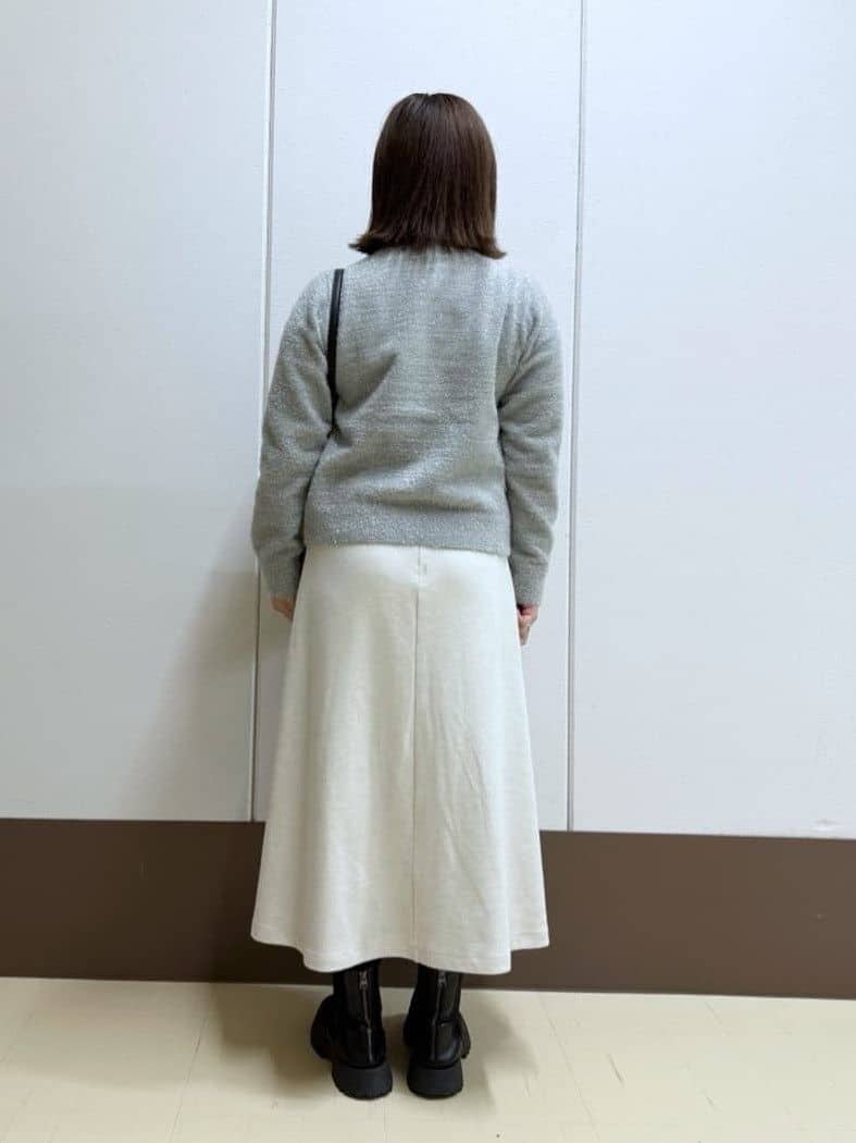 Rikoさんの「INDIVI｜【洗える／薄手／ラメ】シアーラメニット」を使ったコーディネート