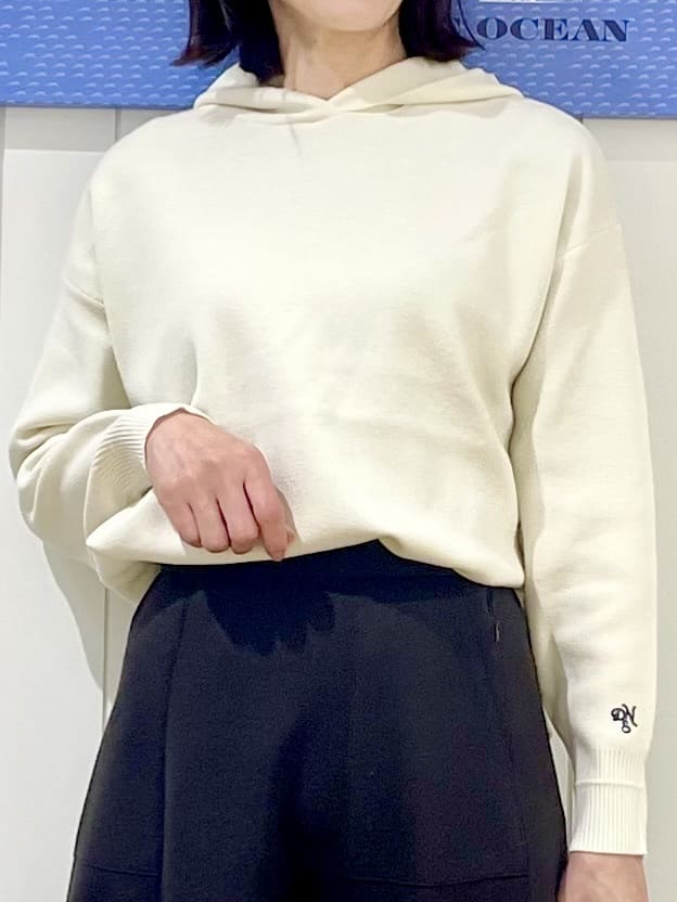 uwatokoさんの「Dessin｜【洗える／体型カバー】ちょうどいいニットパーカ」を使ったコーディネート