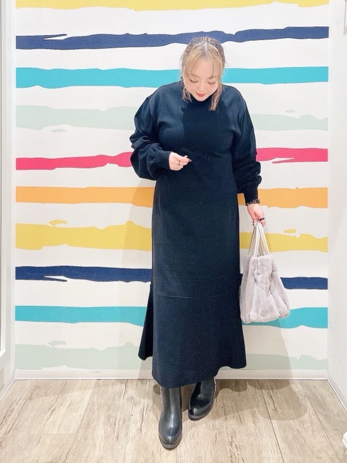 Peeさんの「SHOO･LA･RUE｜【高レビュー/2WAY】きれい見えで上品な ストライプファートートバッグ」を使ったコーディネート