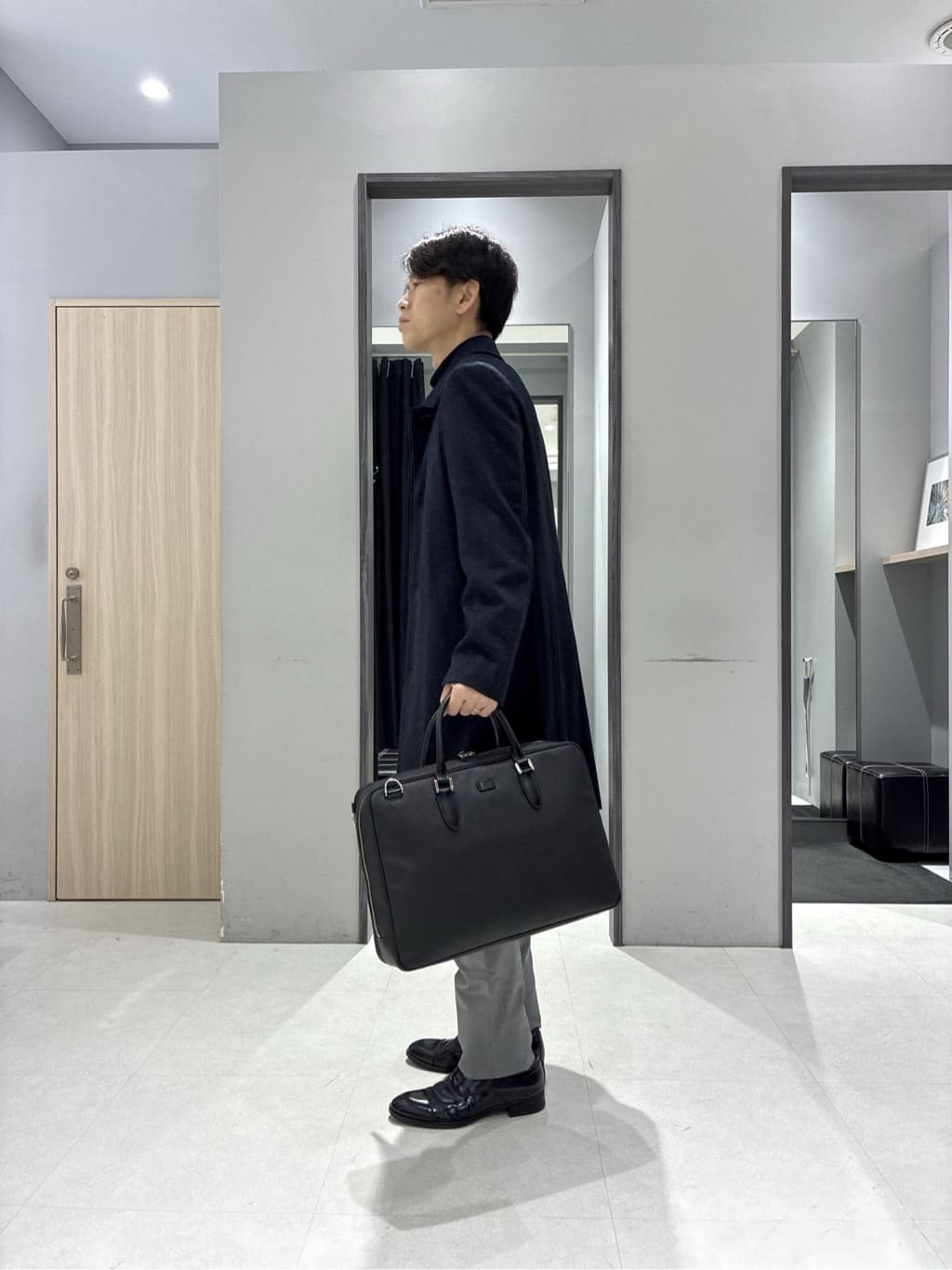 わいずみさんの「TAKEO KIKUCHI｜カシミヤブレンド ビーバー調ステンカラーコート」を使ったコーディネート
