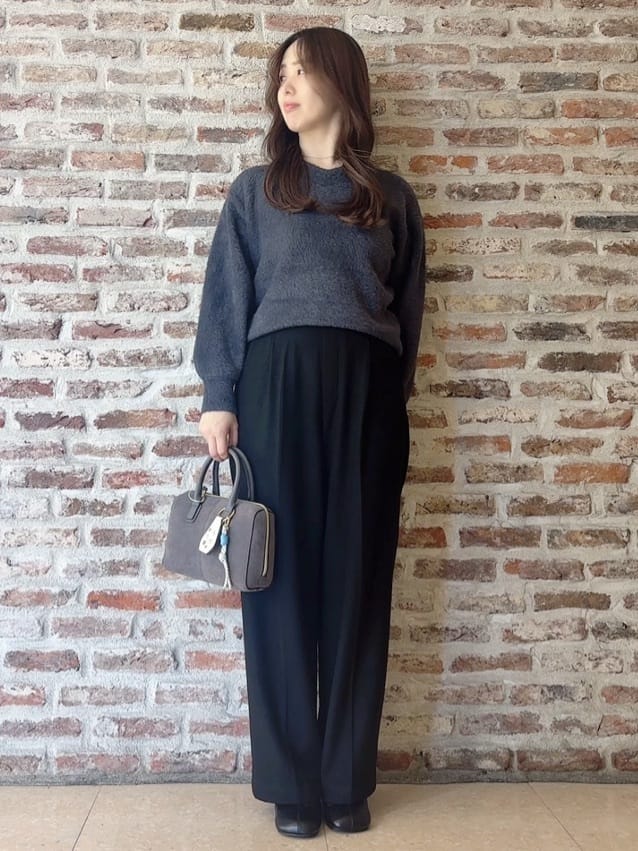 tokiさんの「THE SHOP TK｜【洗える】上品にきらめく フェザーラメニット」を使ったコーディネート