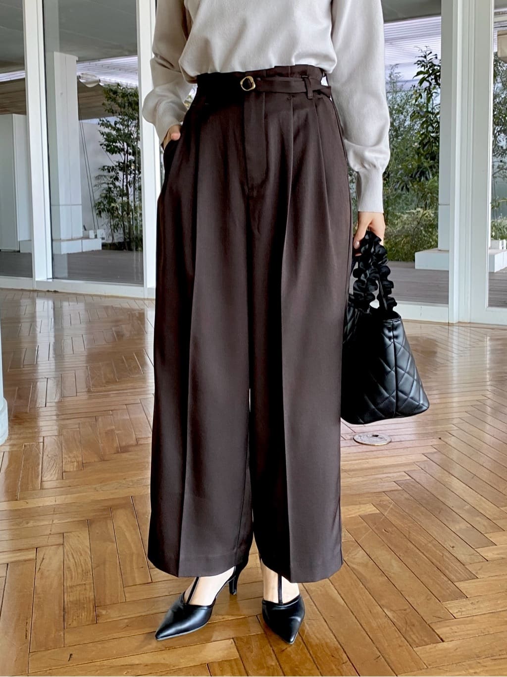 みさかさんの「index｜ベルト付き2タックワイドパンツ【洗濯機OK／ストレッチ／防シワ／イージーアイロン】」を使ったコーディネート