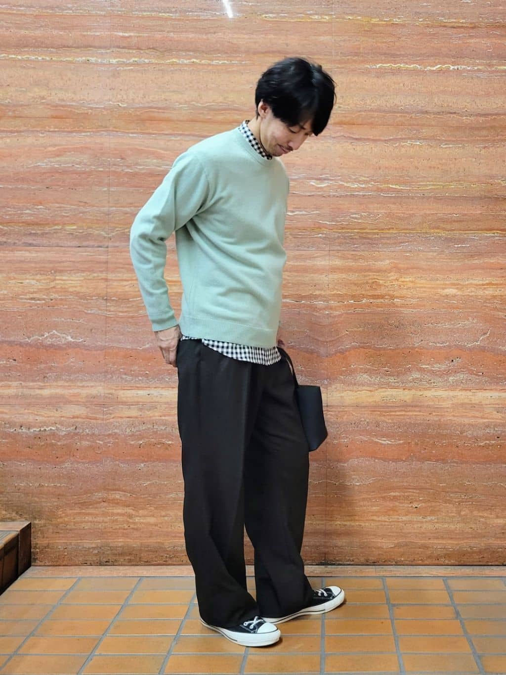 piroyaさんの「TAKEO KIKUCHI｜【Air Palette Knit】ワンポイント カラーニット プルオーバー」を使ったコーディネート
