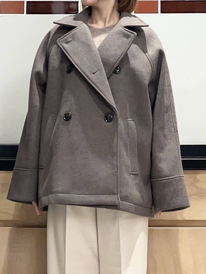 かのさんの「THE SHOP TK｜【華やかで柔らか】ふわふわフェザーニット/洗える・前後2WAY」を使ったコーディネート