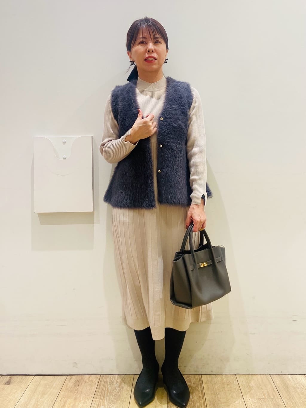 YUKOさんの「index｜ラメフェザープルオーバーセット ニットワンピース【洗濯機OK】《XS～LL》」を使ったコーディネート