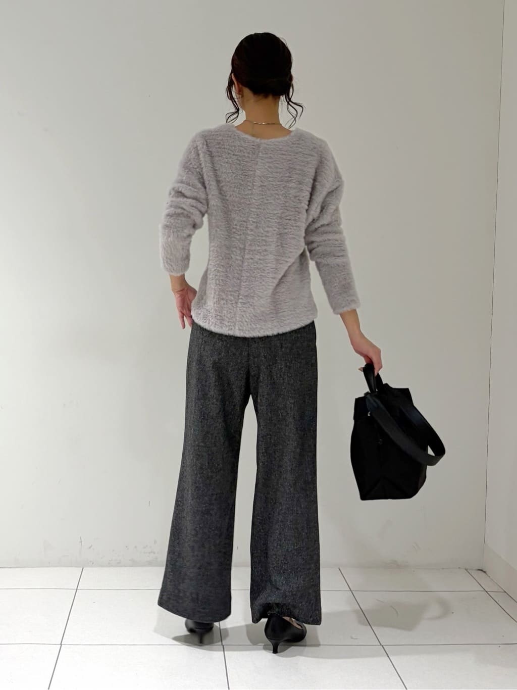 shioriさんの「INDIVI｜【洗える】エアリーシャギートップス」を使ったコーディネート