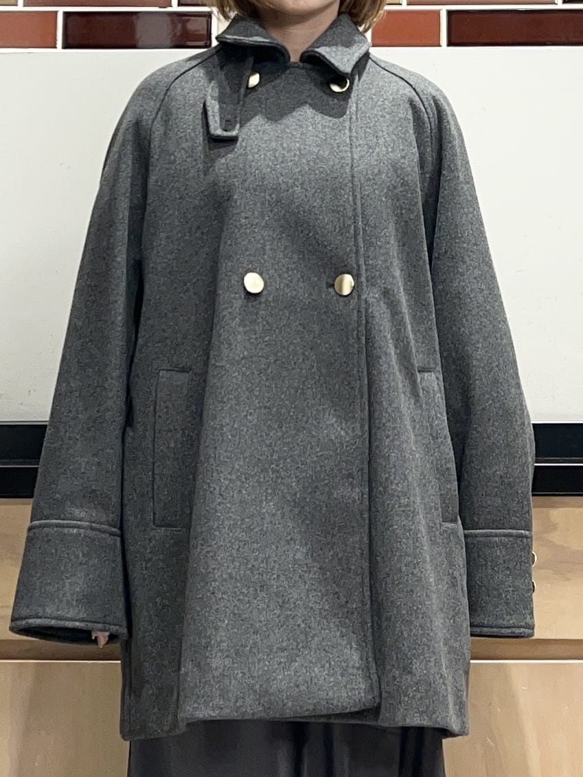 かのさんの「THE SHOP TK｜クラシカルな装い ウールライクスタンドカラーコート」を使ったコーディネート