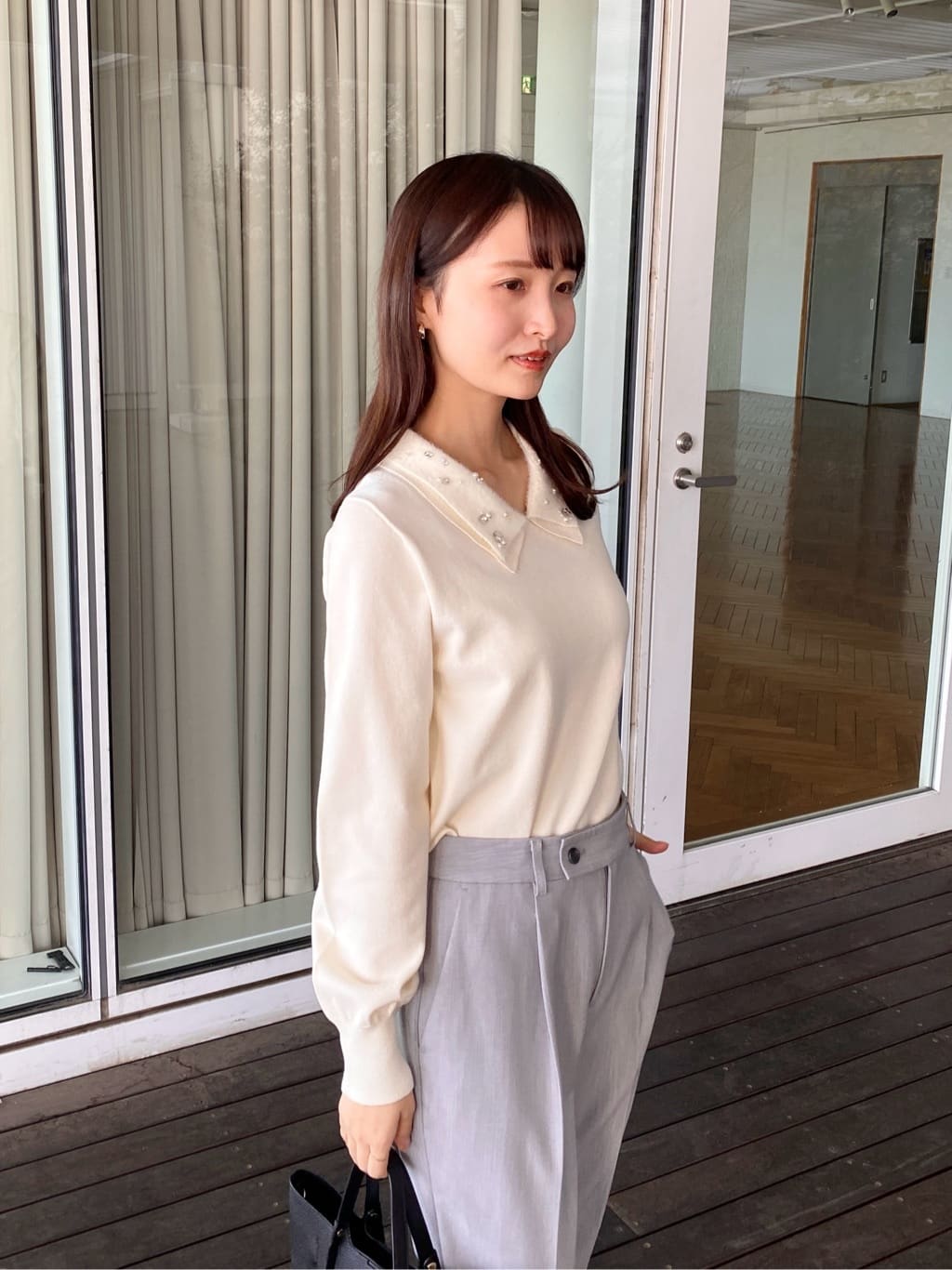 みさかさんの「index｜《丈が選べる》ストレッチテーパードパンツ／セットアップ対応【洗濯機OK／防シワ】」を使ったコーディネート